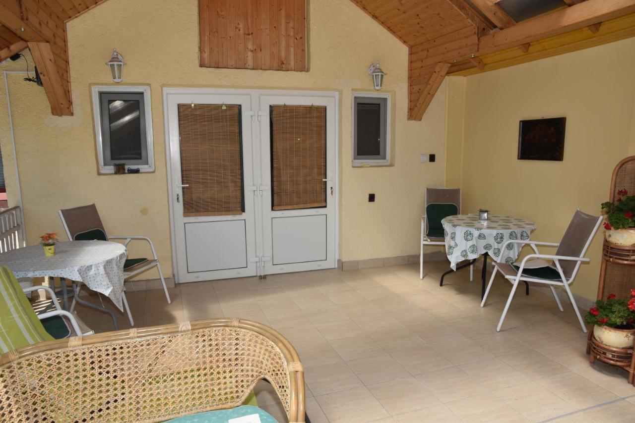 Gyenesi Virág Apartman Gyenesdiás Exterior foto