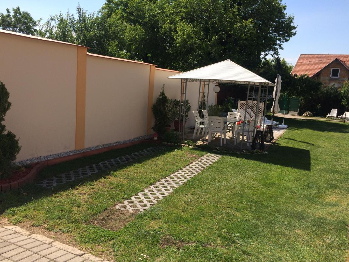 Gyenesi Virág Apartman Gyenesdiás Exterior foto
